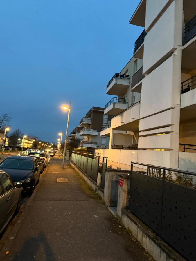 שטרסבורג Appartement Calme Avec Balcon, A 4Km Du Centre, Parking, Wi-Fi, Netflix Gratuit מראה חיצוני תמונה